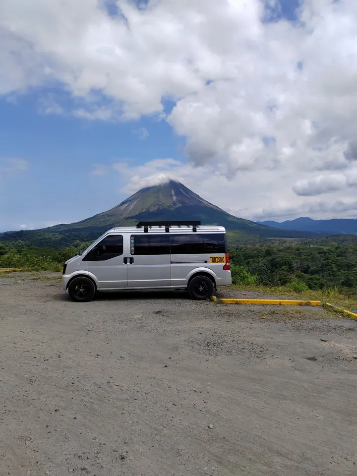 Costa Rica scenery on the route from La Fortuna to Nuevo Arenal